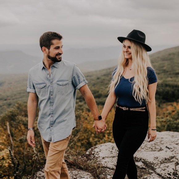 Meet your Posher, Brittany - Picture 3 of 7